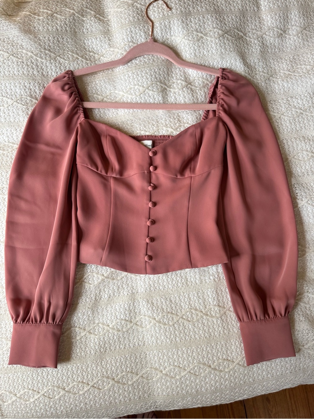 Aritzia Wilfred Novella Dusty Rose Sweetheart Button Front Puff Sleeve Blouse